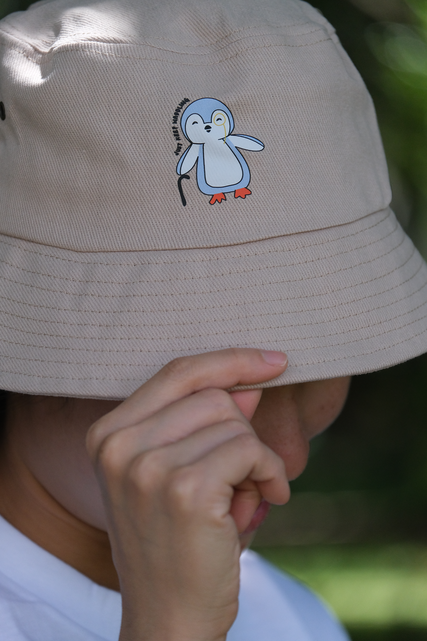 Penguin bucket hat